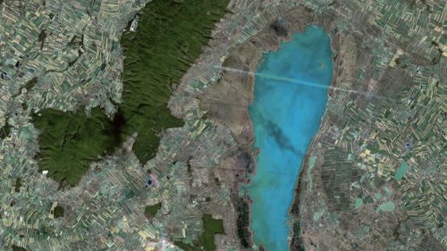  
				Heimat oder Blick auf hochempfindliche Biotope: Der Neusiedler See. © ESA
				